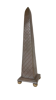Imagen de Obelisco Decorativo Tallado Con Textura Geométrica – Escultura De Mesa / Escritorio